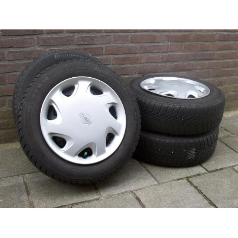 Nissan 14" Wielen + Wieldoppen