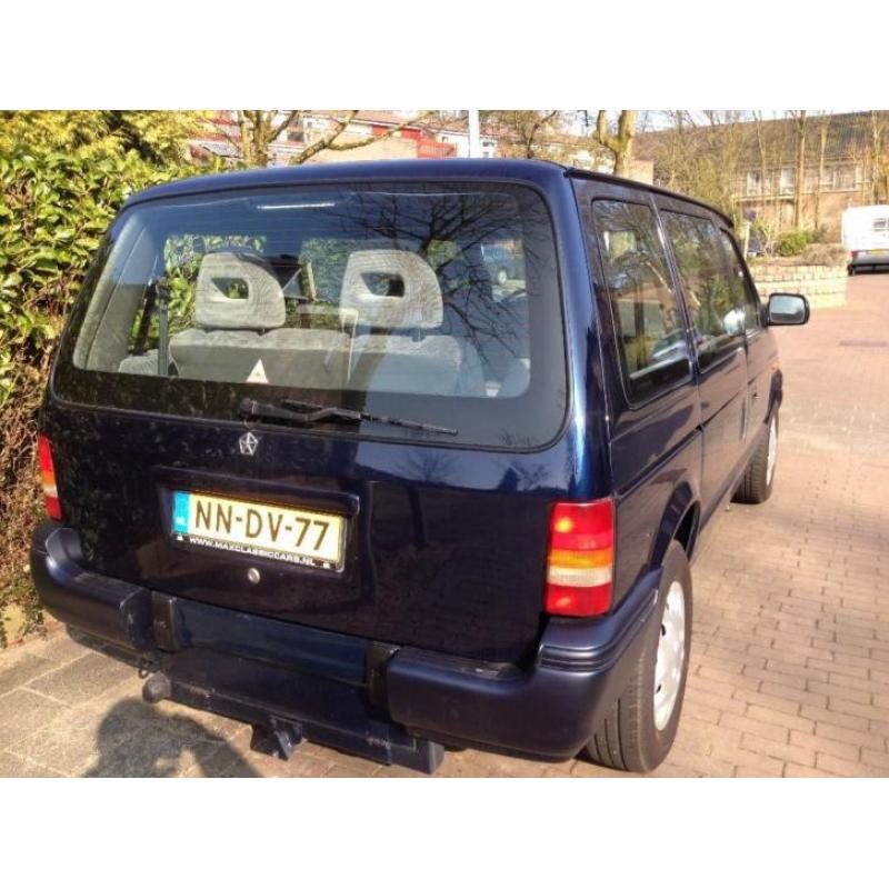 Chrysler Voyager 2.5I SE 1996 Blauw