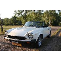 Fiat 124 Spider. 82 Cabrio in excellente staat