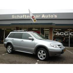 Mitsubishi Outlander 2.4 Intense 4WD / Automaat (bj 2005)