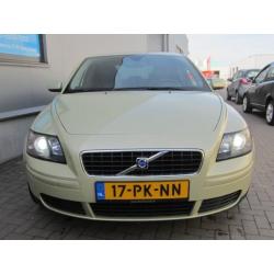 Volvo S40 2.4i Momentum 170pk Lederen bekleding,Trekhaak