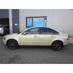 Volvo S40 2.4i Momentum 170pk Lederen bekleding,Trekhaak