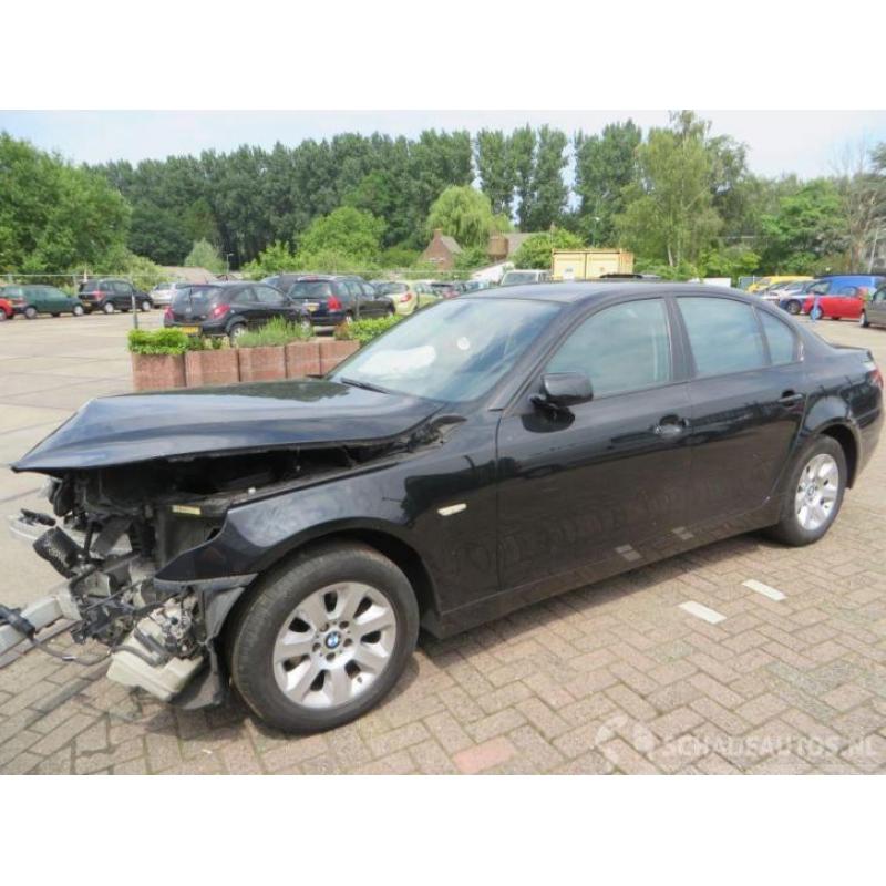 BMW 5 Serie 520d BUSINESS LINE CLIMA LEER (bj 2006)