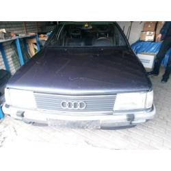 Diverse onderdelen voor Audi 100 type 44