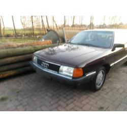 Diverse onderdelen voor Audi 100 type 44