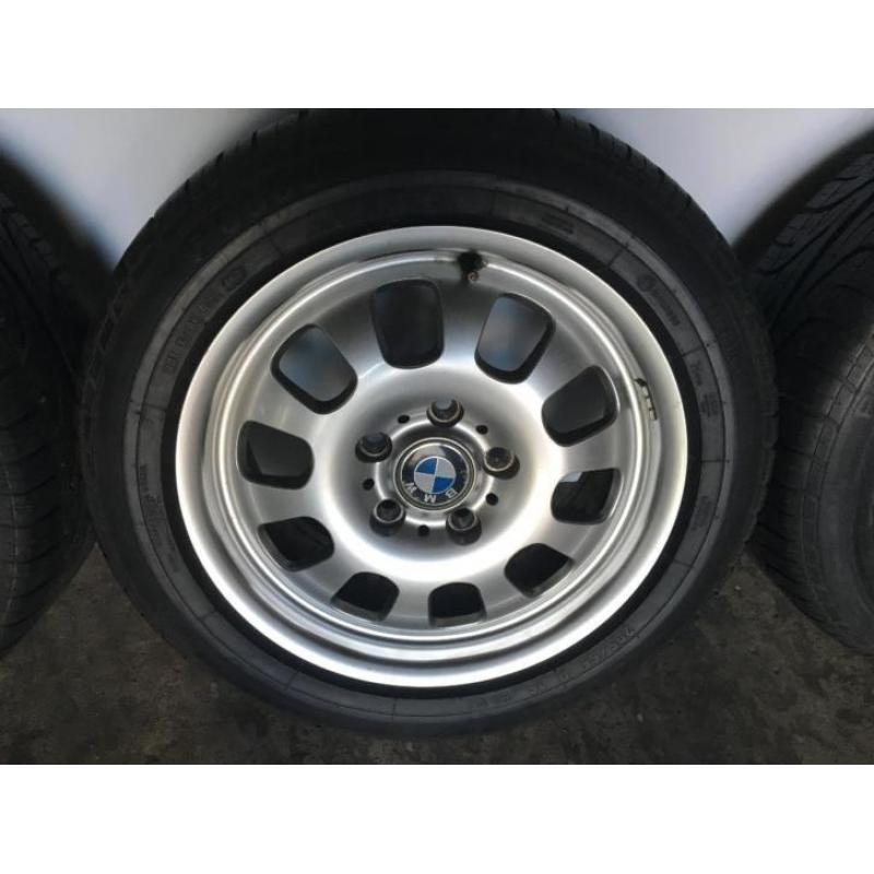 BMW 3 Serie Velgen 16'' en banden 205/55/16