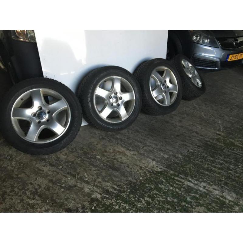 Volkswagen Transporter T5 velgen 17'' en banden 225/55/17