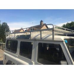 Roofrack defender 110