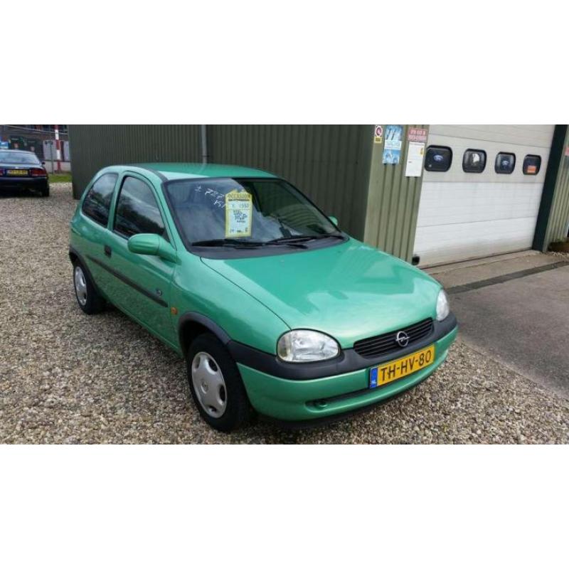 Opel Corsa 1.4i Strada 72652 KM BOVAG