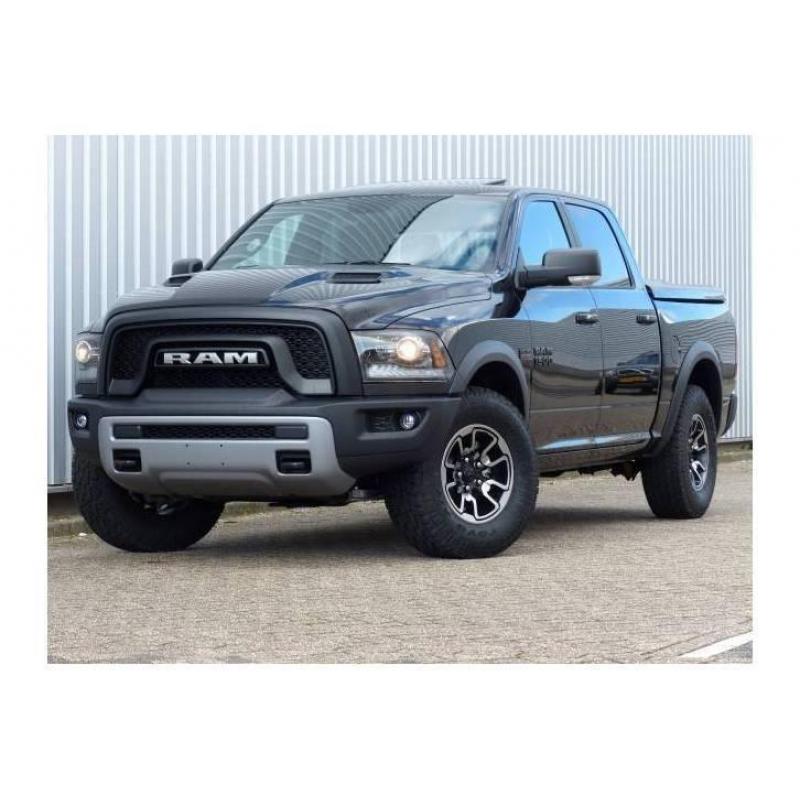 Dodge Ram Pick Up 1500 Crew Cab Rebel Lucht