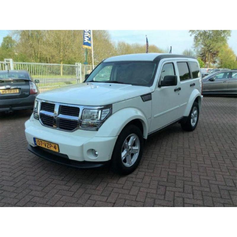 Dodge Nitro 2.8 CRD SXT Automaat grijs kent marge (bj 2009)