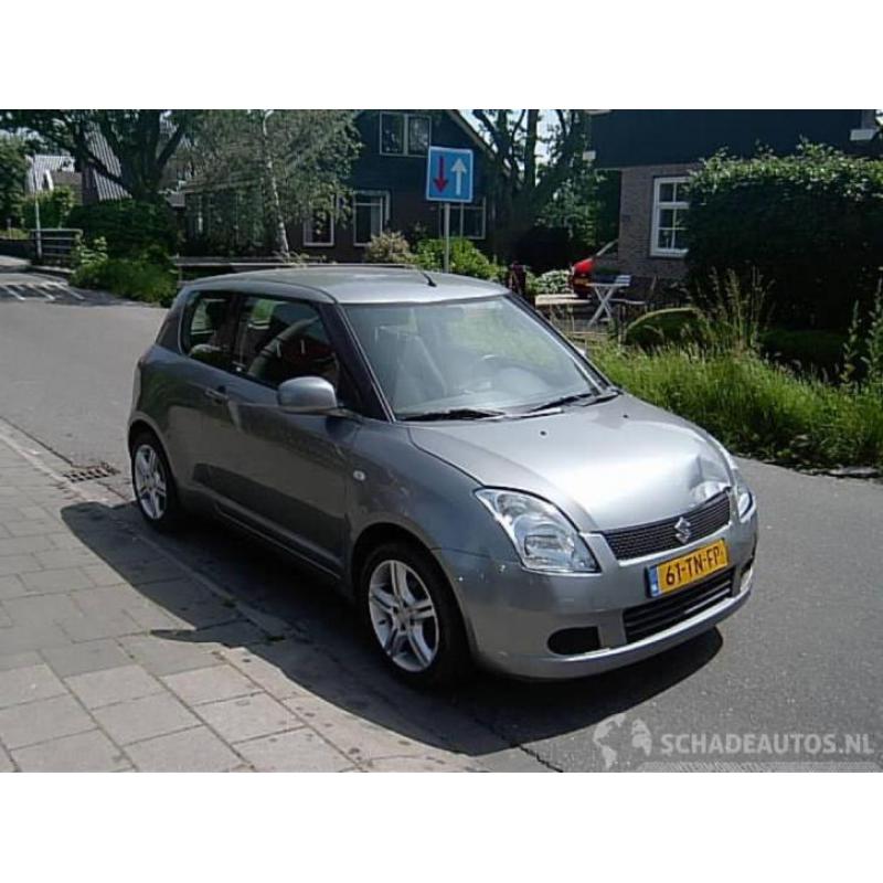 Suzuki Swift 1.3i 16v 3drs (bj 2006)