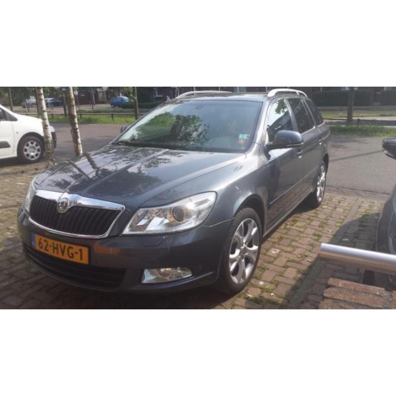 Skoda Octavia 1.9 TDI 77KW Combi 2009 Grijs