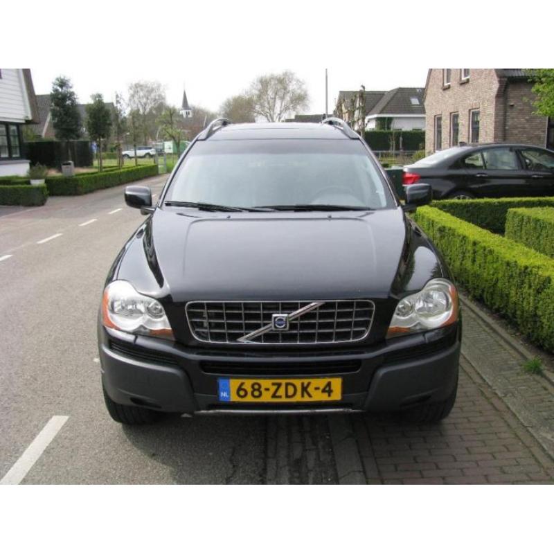 Volvo XC90 2.4 D5 Geartronic Executive 7 Persoons Zwart