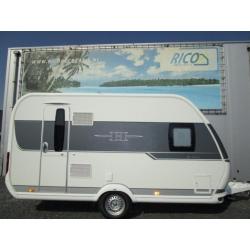 Hobby 400 SFe De Luxe compacte 3-persoons caravan (bj 2015)