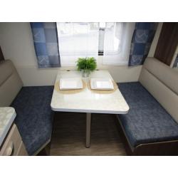 Hobby 400 SFe De Luxe compacte 3-persoons caravan (bj 2015)