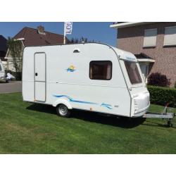 CARAVELAIR Antares 400 '02 (Vastbed, 900 kg)