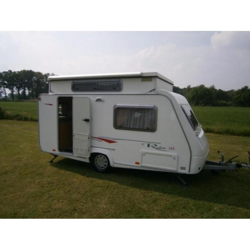 Trigano Rubis 380 T met Voortent- Luifel- Hefdak (bj 2006)