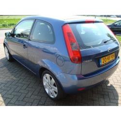 Ford Fiesta 1.3 FUTURA + AIRCO+APK mei 17 (bj 2005)