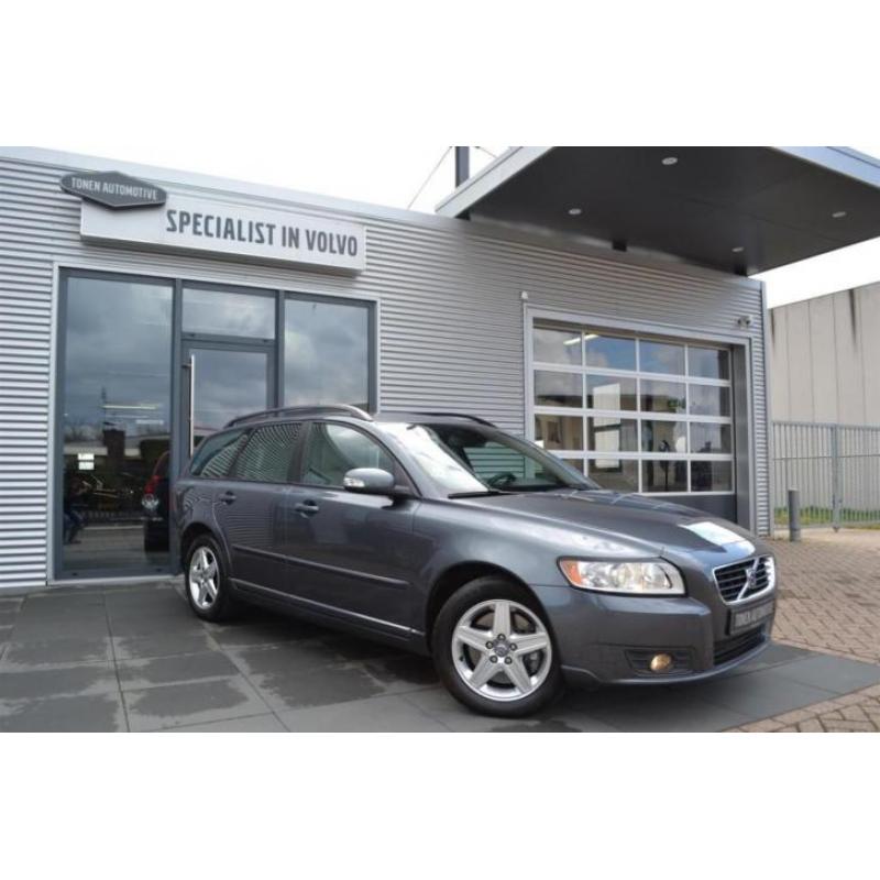 Volvo V50 2.4 D5 Geartronic+Leder+61990km! (bj 2007)