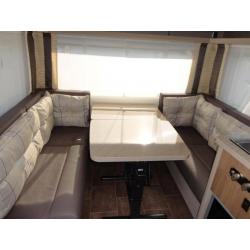 Burstner Averso 460 TS 2015 nieuwstaat € 16750,- voortent