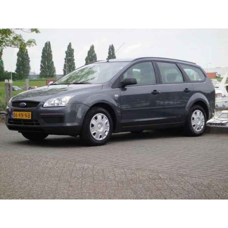 Ford Focus Wagon 1.6 TDCI Ghia NIEUWE APK / NAP / 1STE EIGEN