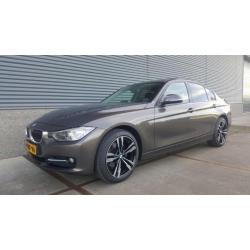 BMW 3-Serie 2.0 320D AUT 2013 Bruin, Leder 82K Head Up Navi