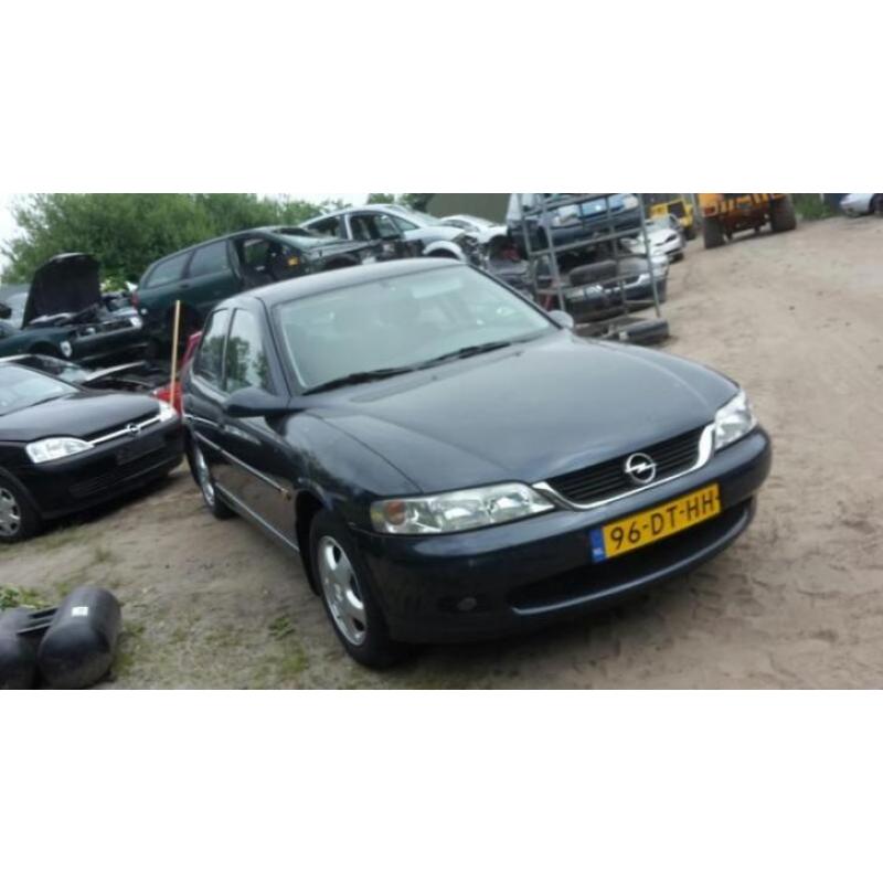 verschillende opel vectra in onderdelen sloop bj v.a 1997