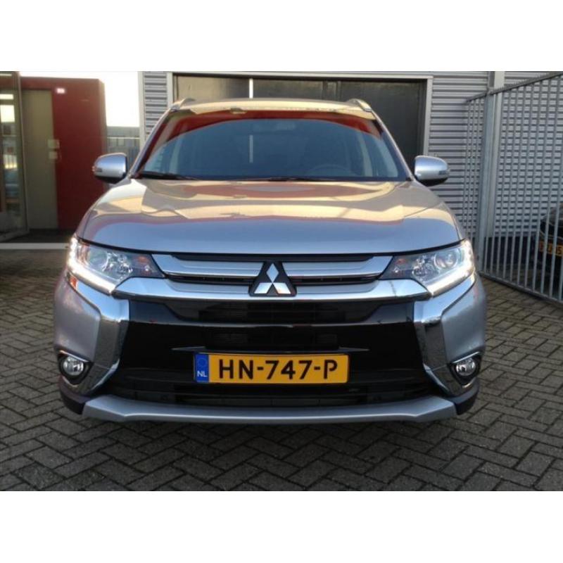 Mitsubishi Outlander BUS EDITION AUTOMAAT/NAVIGATIE