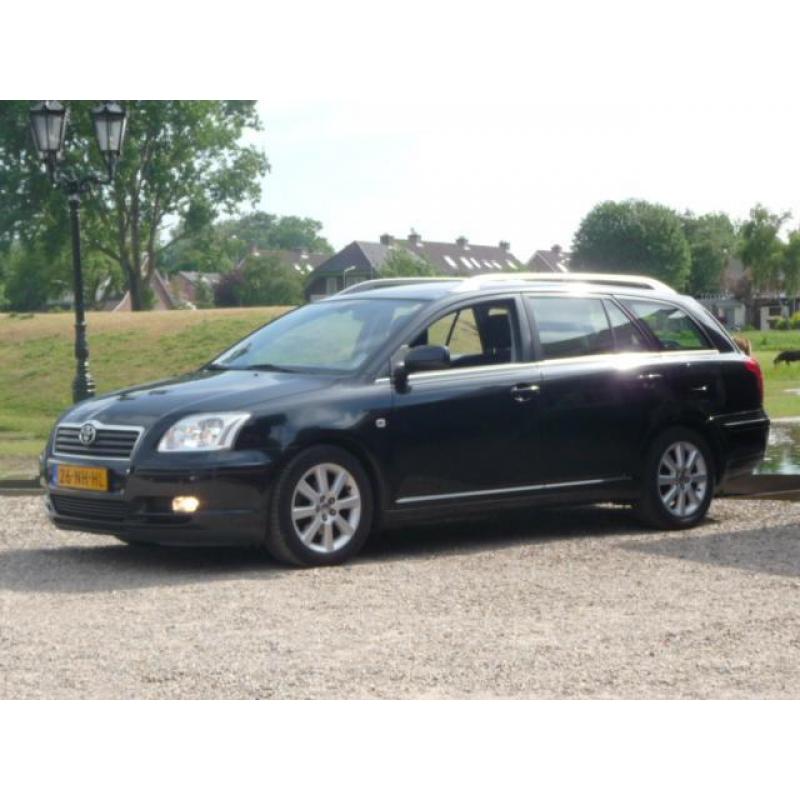 Toyota Avensis Wagon 1.8 VVTI LINEA LUNA - Airco / Ecc