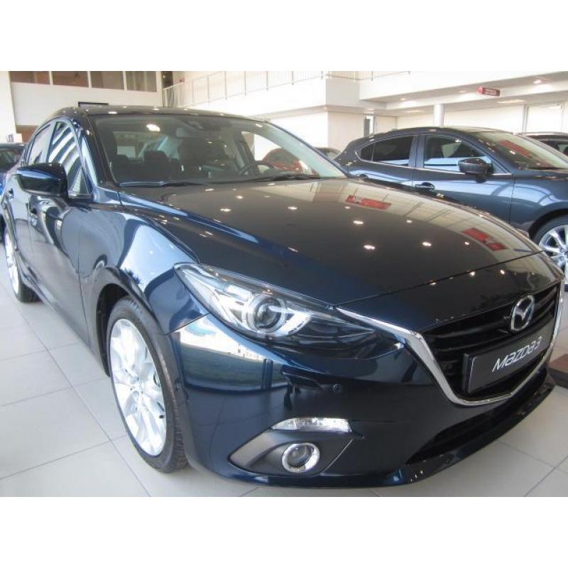 Mazda 3 2.0 120PK GT-M SEDAN | NAVI | LEER