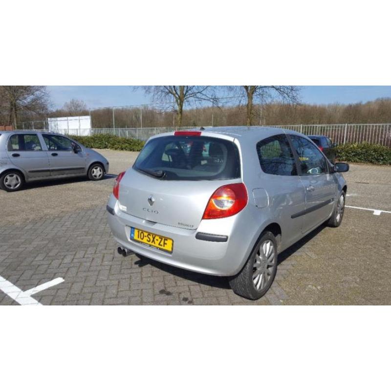 Renault Clio 1.4 16V 2006