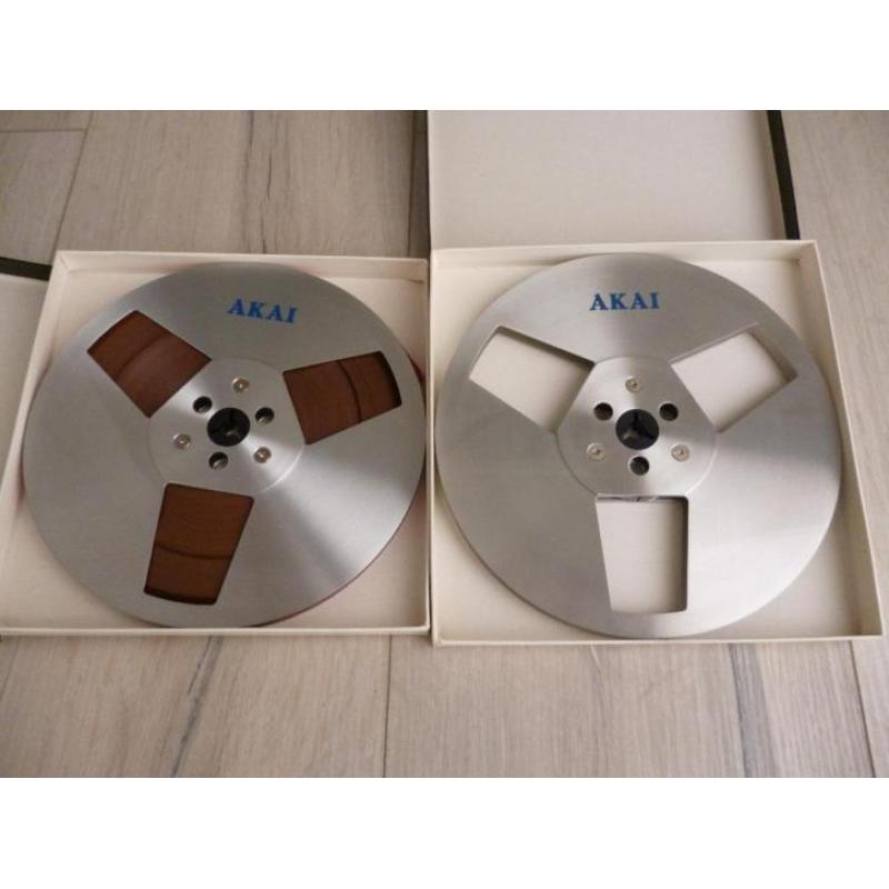 2 AKAI ATR-7M 18cm METALLIC REEL in orginele doos nieuwstaat