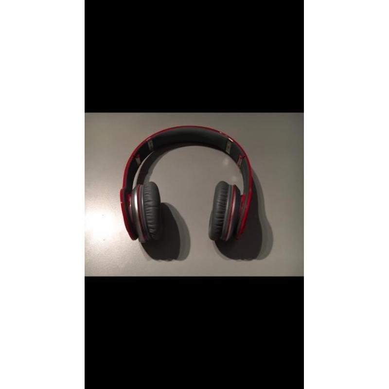 Beats by dre solo hd red