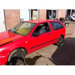 Nissan Almera 1.4i 16v Rood Hb