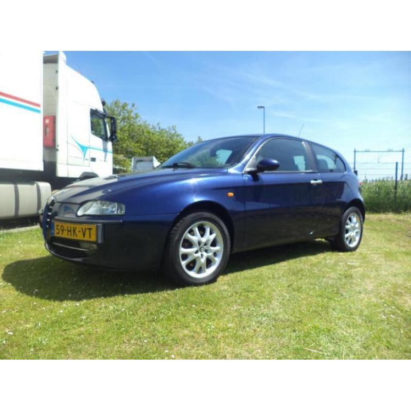 Alfa Romeo 147 1.9 JTD Distinctive