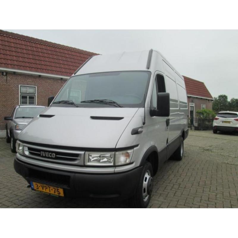 Iveco Daily 35 S 12V 330 H2 (bj 2006)