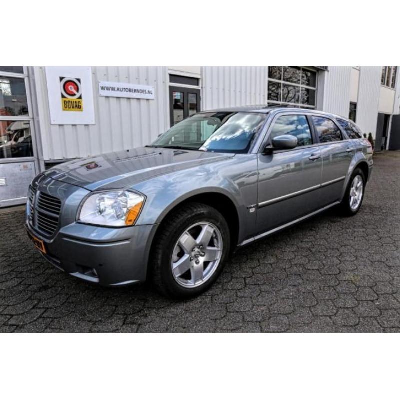 Dodge Magnum wagon AWD 5.7i HEMI Automaat*Navi/Leder/Boston