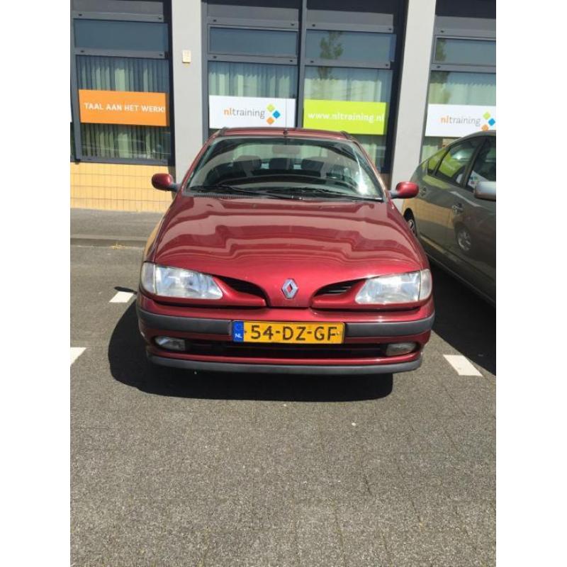 Renault megane bouwjaar 2000