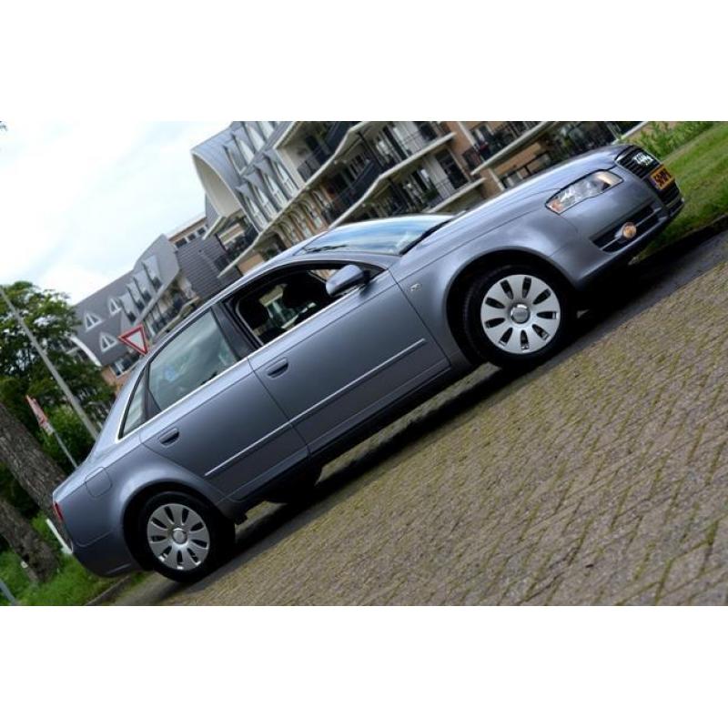 Audi A4 2.0 Automaat / Flippers / Ecc / Dealer onderhouden /