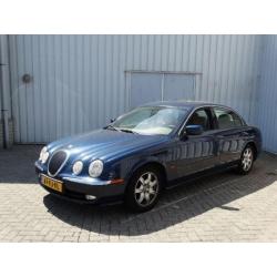 Jaguar S-Type 3.0 V6 AUTOMAAT NAVI AIRCO (bj 2000)