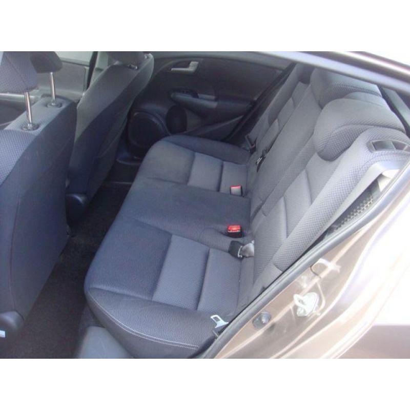 Honda Insight 1.3 Comfort (bj 2012 automaat)