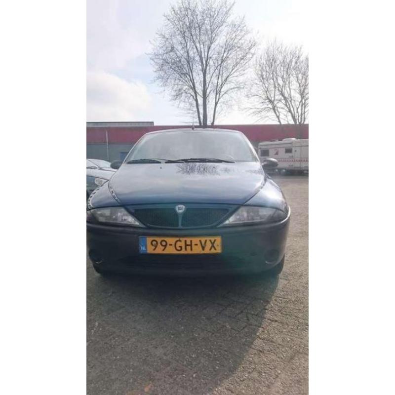 Lancia Ypsilon 1.2 elefantino blu