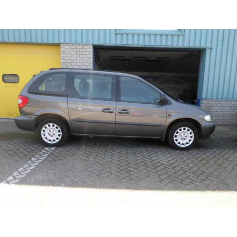 Chrysler Voyager 2.4i SE Luxe BJ 2004 * 199 dkm * CLIMA * TR