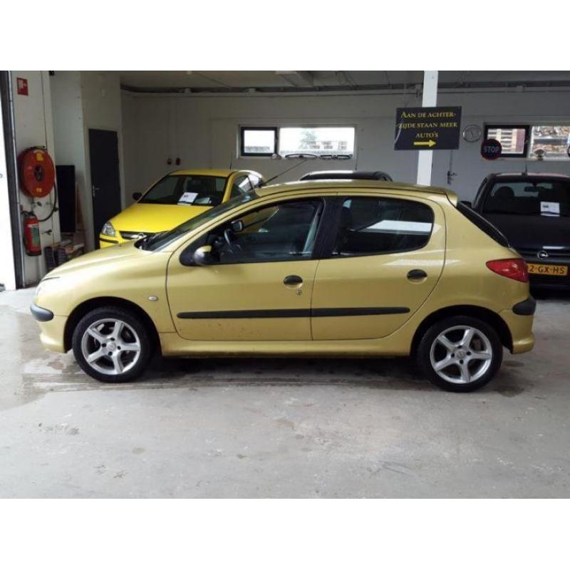 Peugeot 206 1.1 pop (bj 2004)