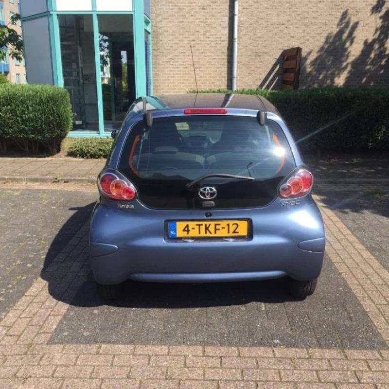 Toyota Aygo 1.0 12V Vvt-i 5DRS 2009 Blauw