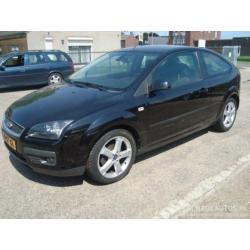 Ford Focus 1.6TDCI FUTURA AUTOMAAT + AIRCO (bj 2006)