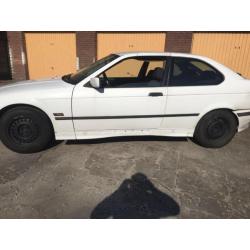 BMW 318I Compact,€ 895,-