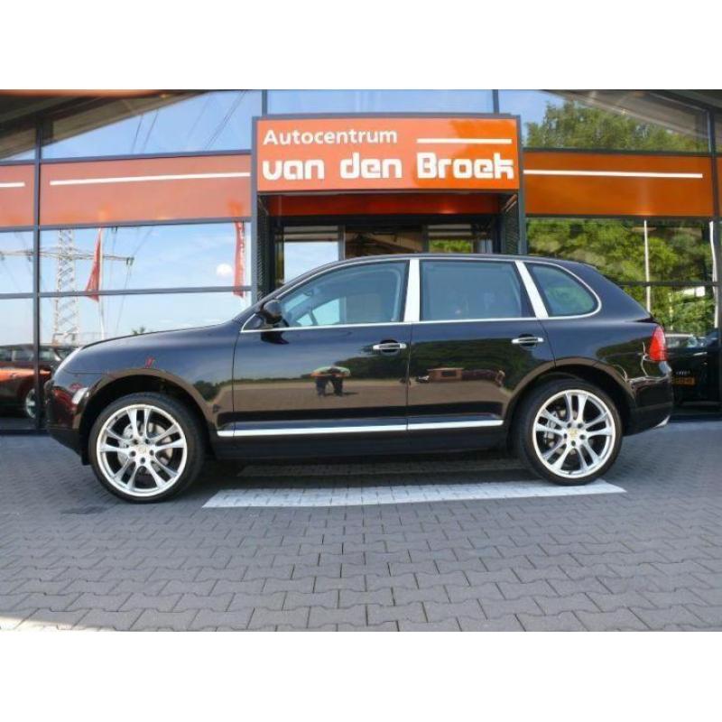 Porsche Cayenne 4.5 s automaat navi leder xenon lucht vering