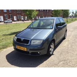 Skoda Fabia 1.4 55KW 16V AUT 2005 Grijs Airco NAP!